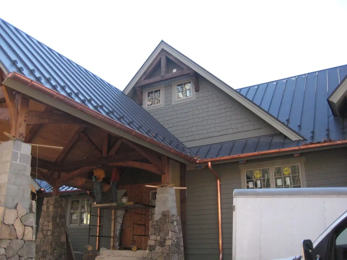 Craftsman Roofing team delivering quality roofing work in Tukwila Hill